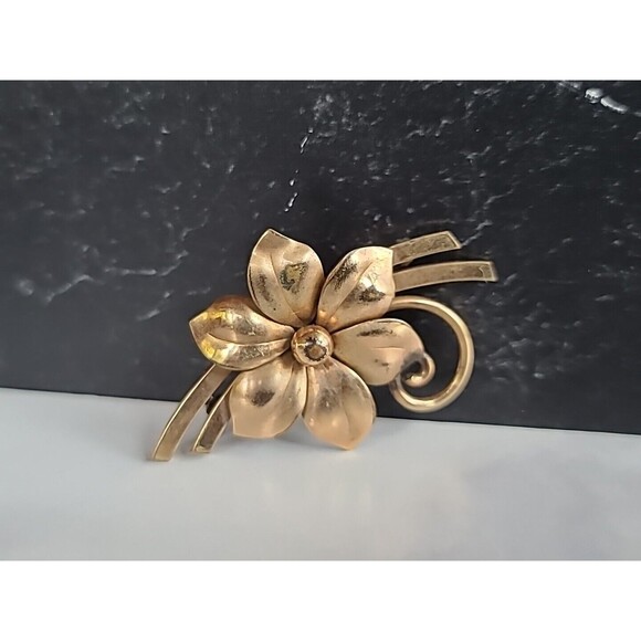 Vintage 12K GF Flower Shaped Brooch - Picture 2 of 10